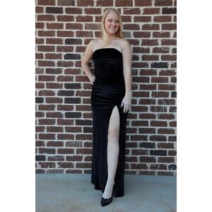 NWOT Miscreants Revolve Cupid Black Velvet Strapless Maxi Dress Size US 4 / UK 8